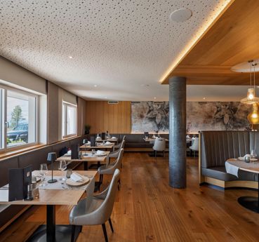 das-royal-dolomites-speisesaal-neu-1